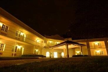 渡假胜地  Real Del Bosque Golf And Spa