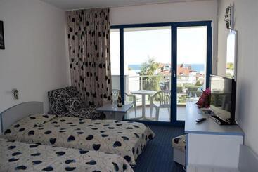 Sineva Beach Hotel   All Inclusive