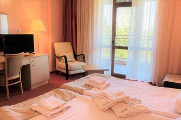هتل Orpheus   Casino And Spa