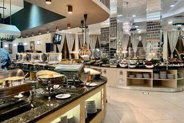 هتل Orpheus   Casino And Spa