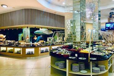 هتل Orpheus   Casino And Spa