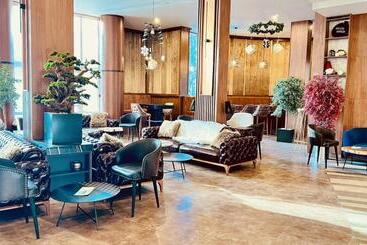 هتل Orpheus   Casino And Spa