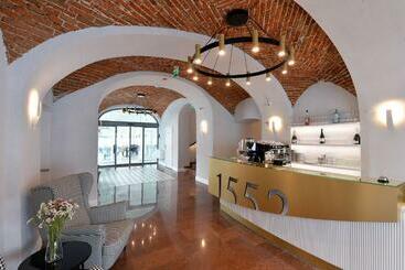 هتل 1552 Boutique