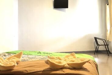 هتل Bamboe Inn 2 Homestay