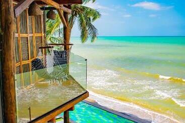 هتل Rch Luxury  & Pool