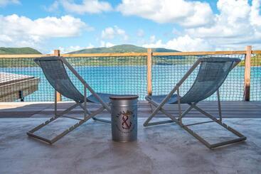 هتل Saba Rock Resort