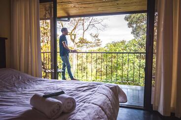 هتل ávita Lodge