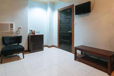 Holiday Plaza Hotel Tuguegarao City