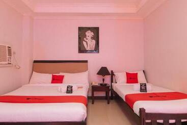 Holiday Plaza Hotel Tuguegarao City