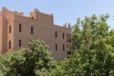 פנסיון Chez Ichou