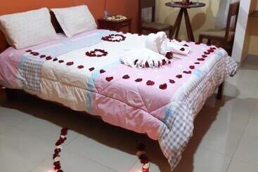 پانسیون Hostal Capac