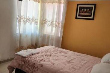 پانسیون Hostal Capac