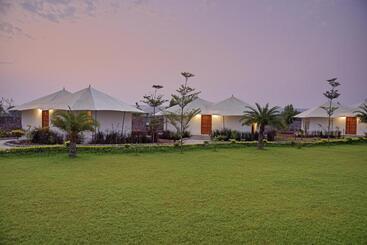 منتجع Clarks Safari Ranthambore