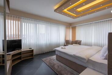 هتل & Resort Bon Bon