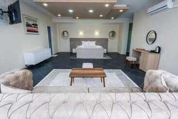هتل & Resort Bon Bon