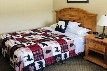 Parkway Motel
