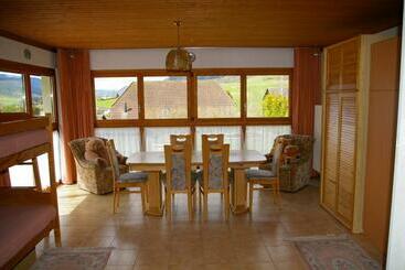 تختخواب و صبحانه Bnb Villa Moncalme