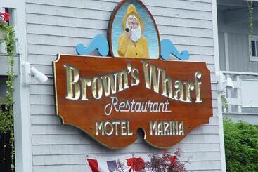 هاستل Browns Wharf Inn