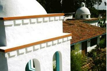 هاستل Las Palmeras Inn