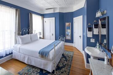 تختخواب و صبحانه Aldrich Guest House