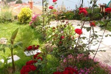 تختخواب و صبحانه Apartments Villa Saray