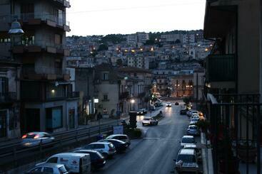 تختخواب و صبحانه Il Barocco