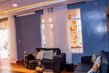 تختخواب و صبحانه Konga Hotel Kigali