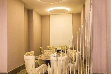 Grand Plaza Hotel   Kafd Riyadh