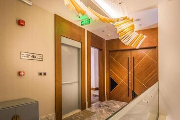 Grand Plaza Hotel   Kafd Riyadh
