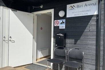 هتل Biri Arena Overnatting