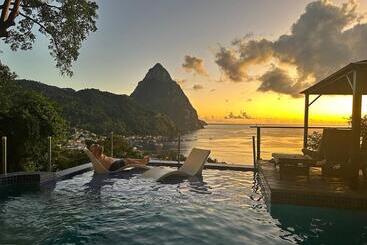 هتل Green Fig Resort & Spa