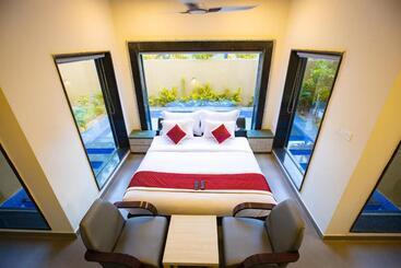 هتل Nature Village Resort