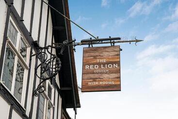 هتل The Red Lion By Innkeeper S Collection