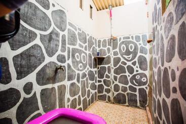 پانسیون Gandrung Payungan Family Inn