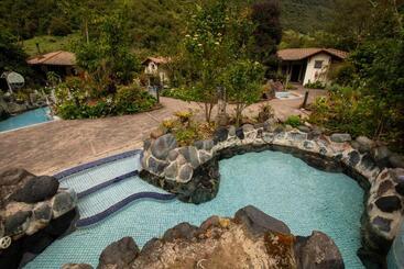 渡假胜地  Termas De Papallacta