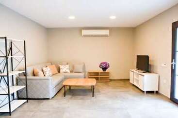 Yali Apart  Otel