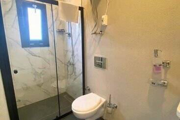 Yali Apart  Otel