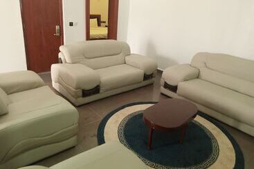 هتل King Daken Diplomatic Suites