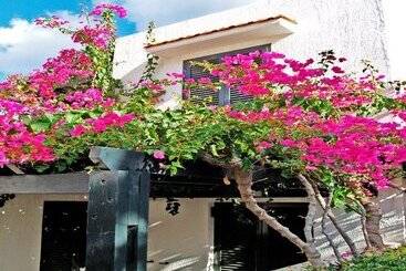 Anna Maria Village