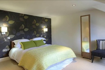 Clarendon Luxury Apartments