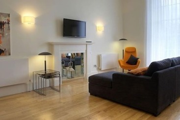 Clarendon Luxury Apartments