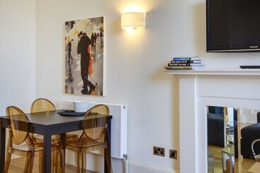 Clarendon Luxury Apartments