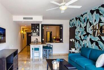 Corazón Cabo, a Noble House Resort