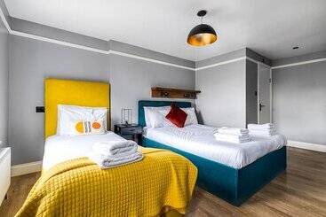 آپارتمان Kensington Rooms   Warwick Road