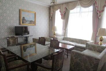 هتل Alameda Grand