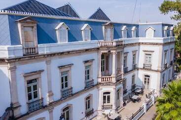هتل Alameda Grand