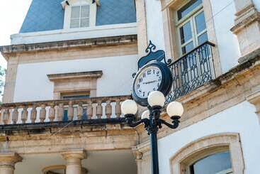 هتل Alameda Grand