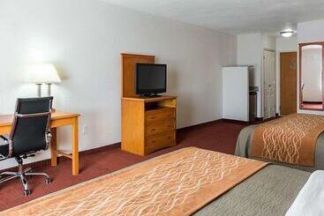 هتل Comfort Inn & Suites Chesapeake  Portsmouth