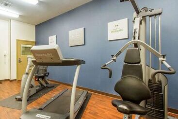 هتل Comfort Suites