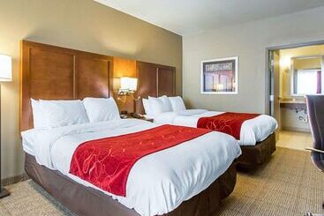 هتل Comfort Suites